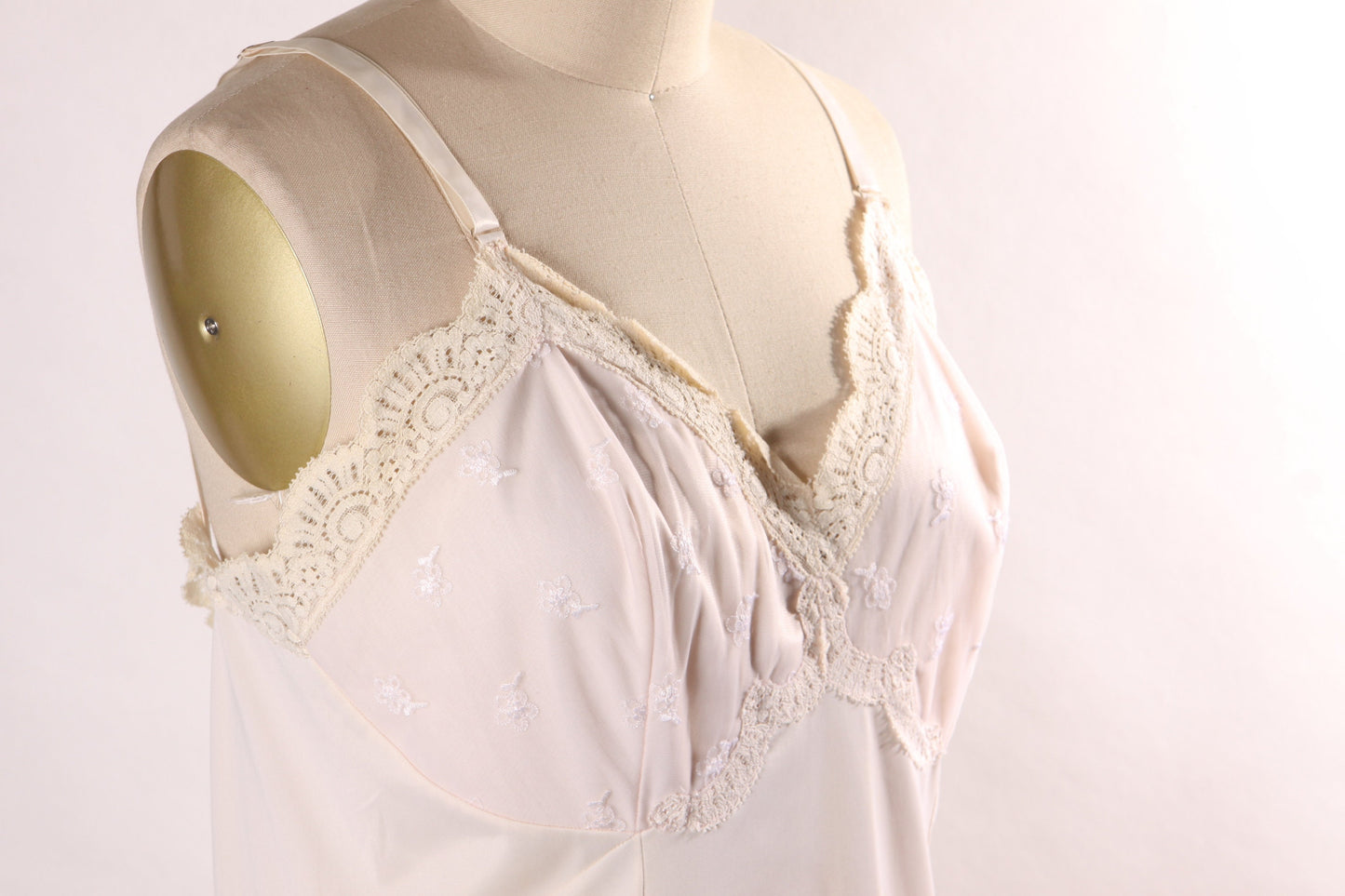 1950s Pale Pink Adjustable Strap Lingerie Dress Slip by Sears -M