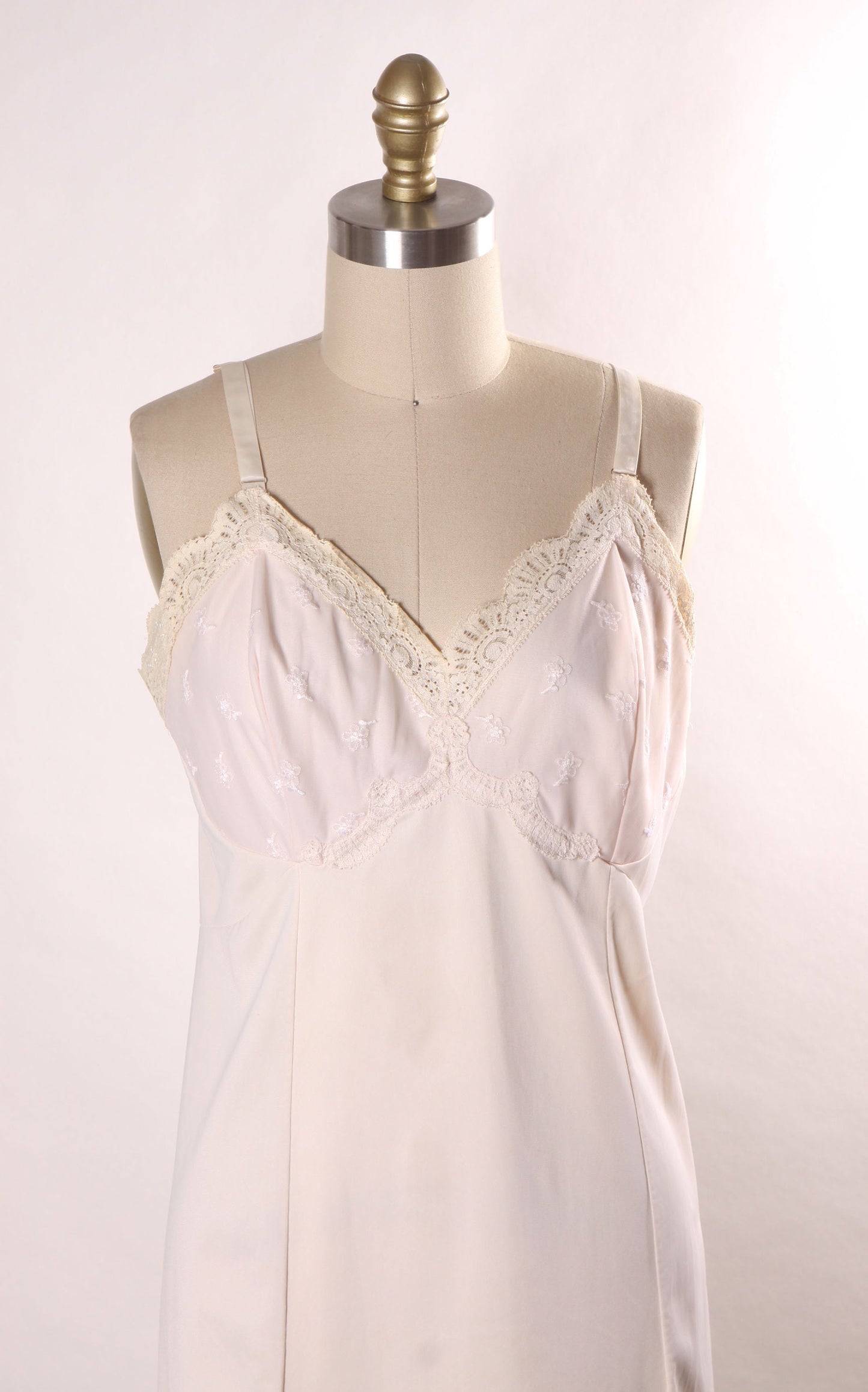 1950s Pale Pink Adjustable Strap Lingerie Dress Slip by Sears -M