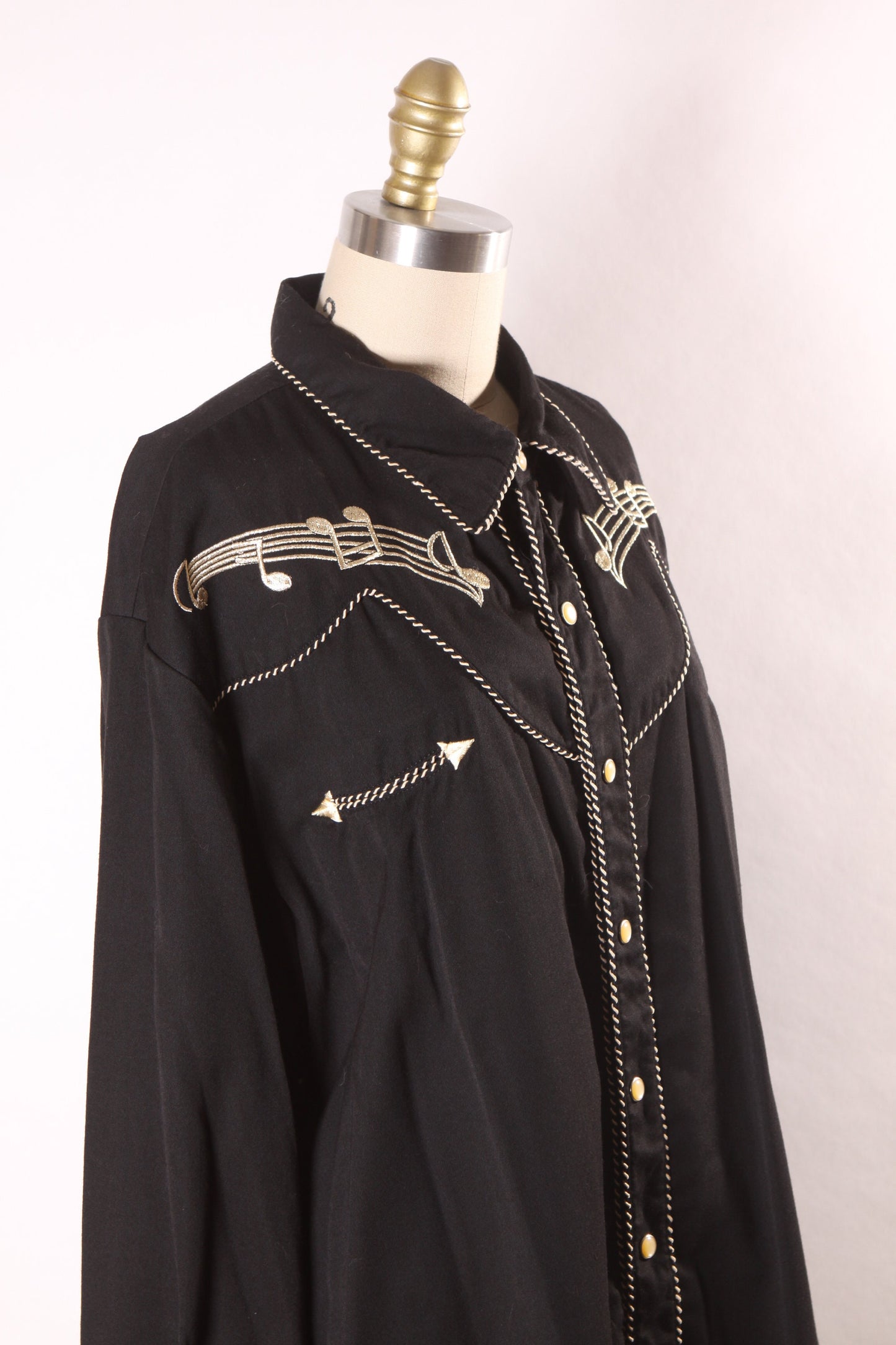 1990s Y2K 2000s Black and Gold Novelty Music Note Embroidered Long Sleeve Western Pearl Snap Shirt -XXL and L