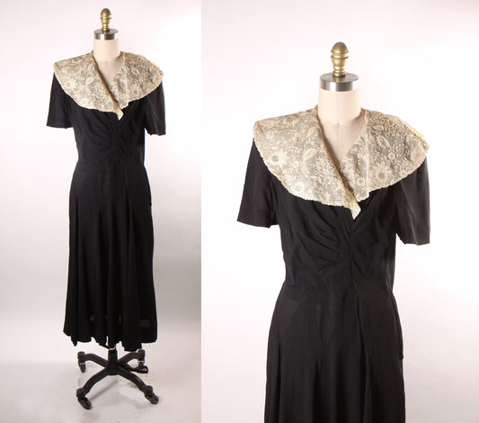 1940s Cream and Black Lace Wide Collar Short Sleeve Formal Dress by Eisenberg Originals -M