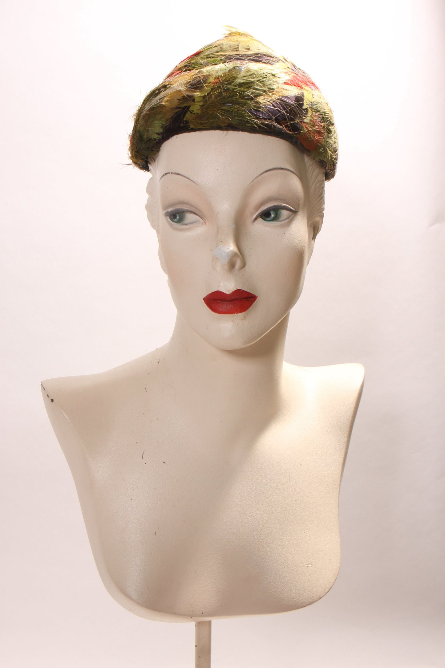 1950s 1960s Multi-Colored Feather and Netted Pointed Top Formal Hat