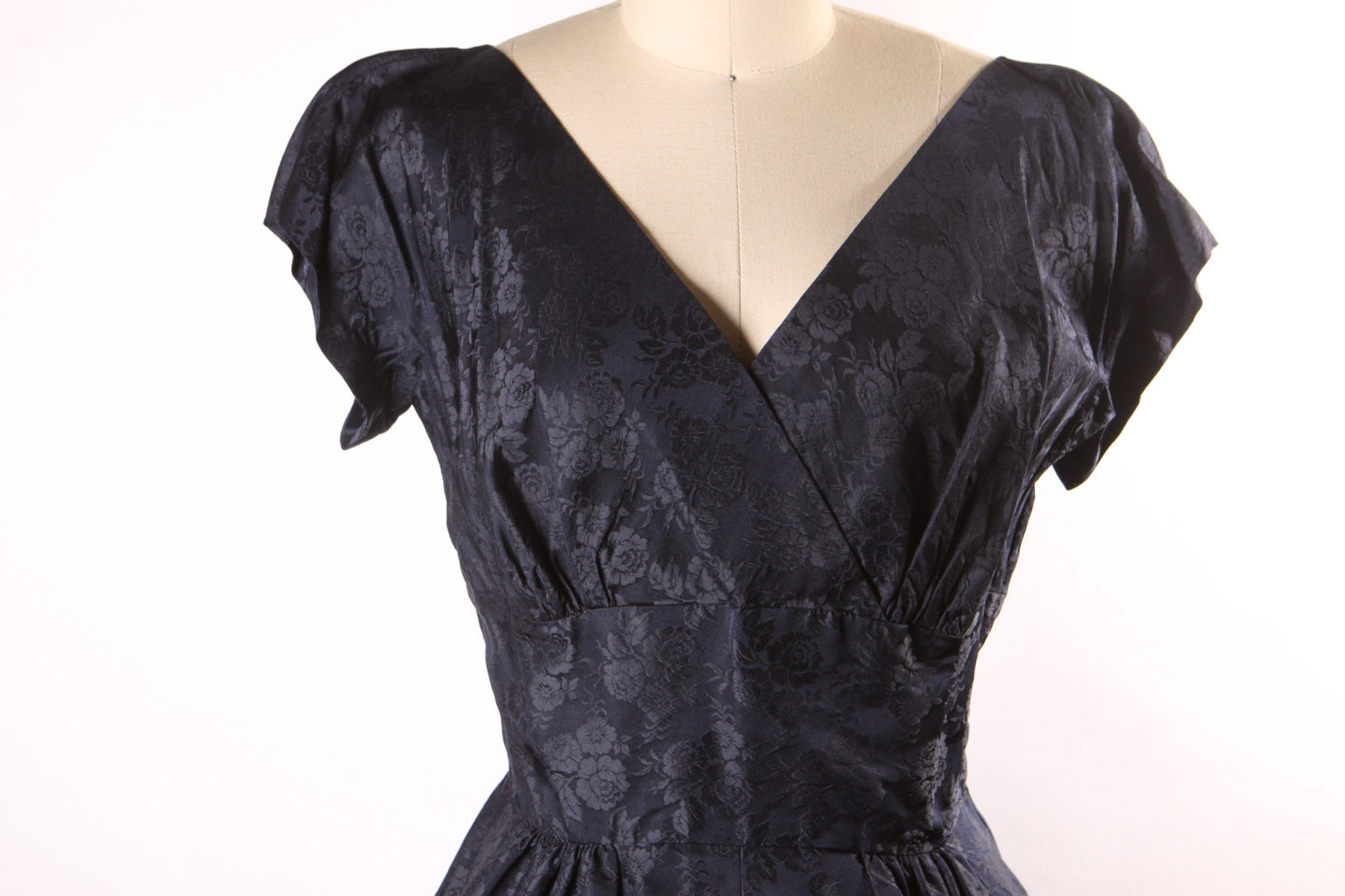 1950s Dark Navy Blue Floral Brocade Short Sleeve Fit and Flare Dress with Matching Beaded 3/4 Length Sleeve Jacket -M