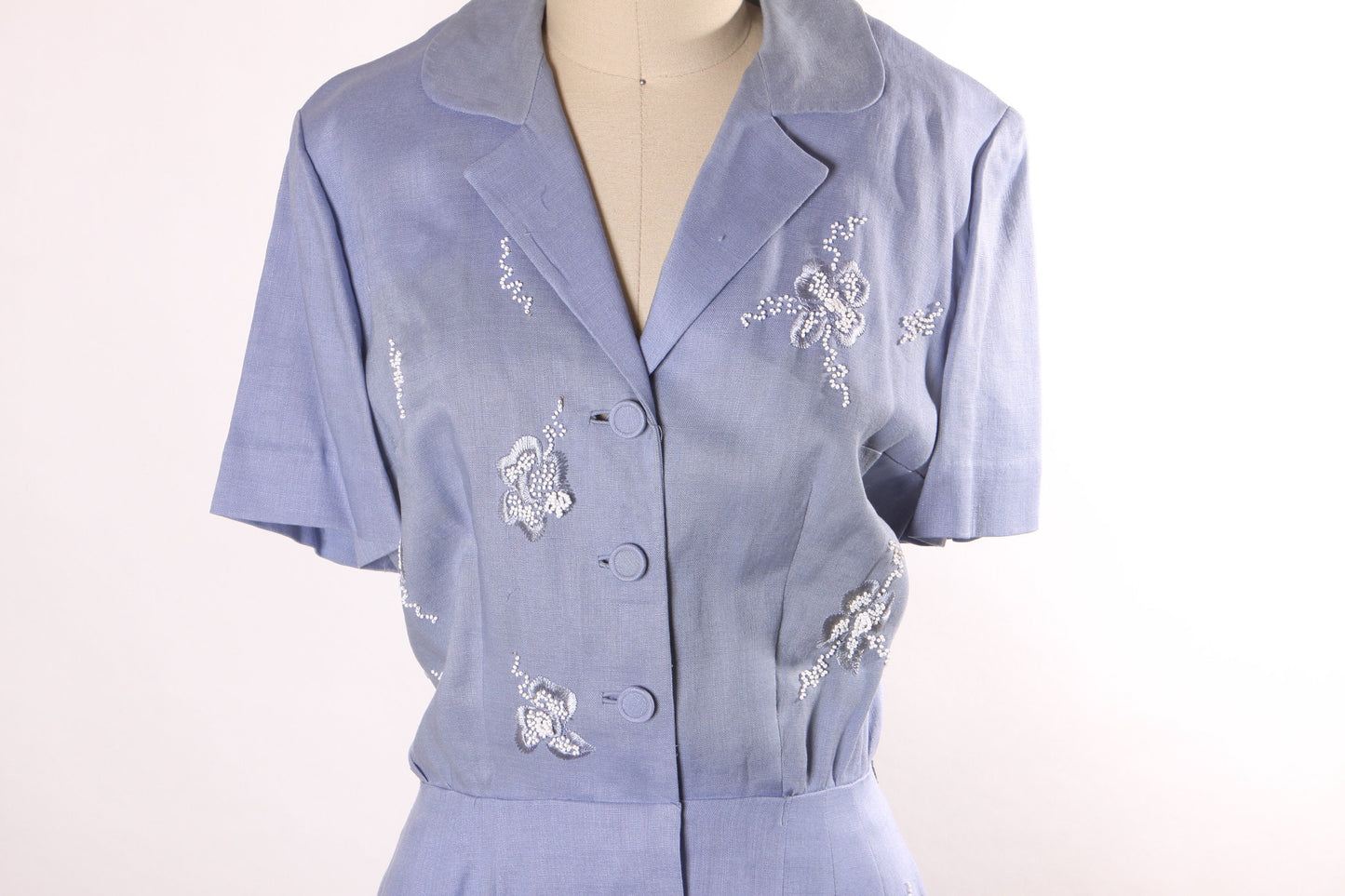 1940s Light Blue Short Sleeve Floral Beaded Dress -L