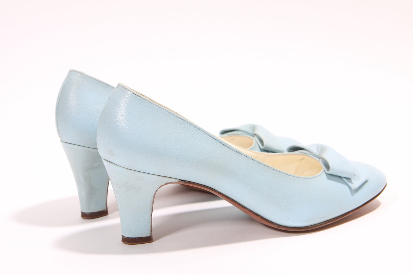 1950s Light Blue Bow Detail High Heel Pumps with Matching Top Handle Handbag Purse