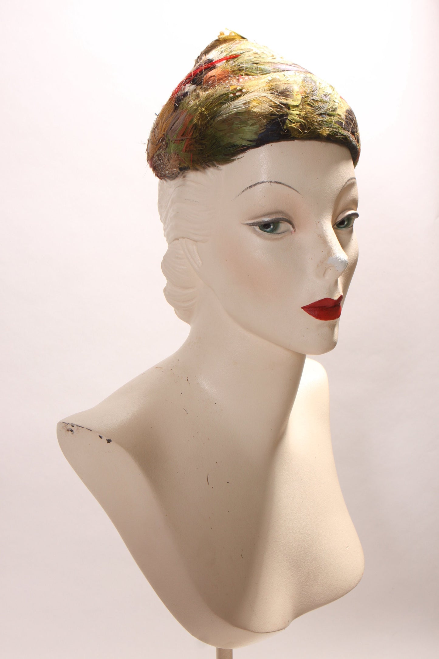 1950s 1960s Multi-Colored Feather and Netted Pointed Top Formal Hat