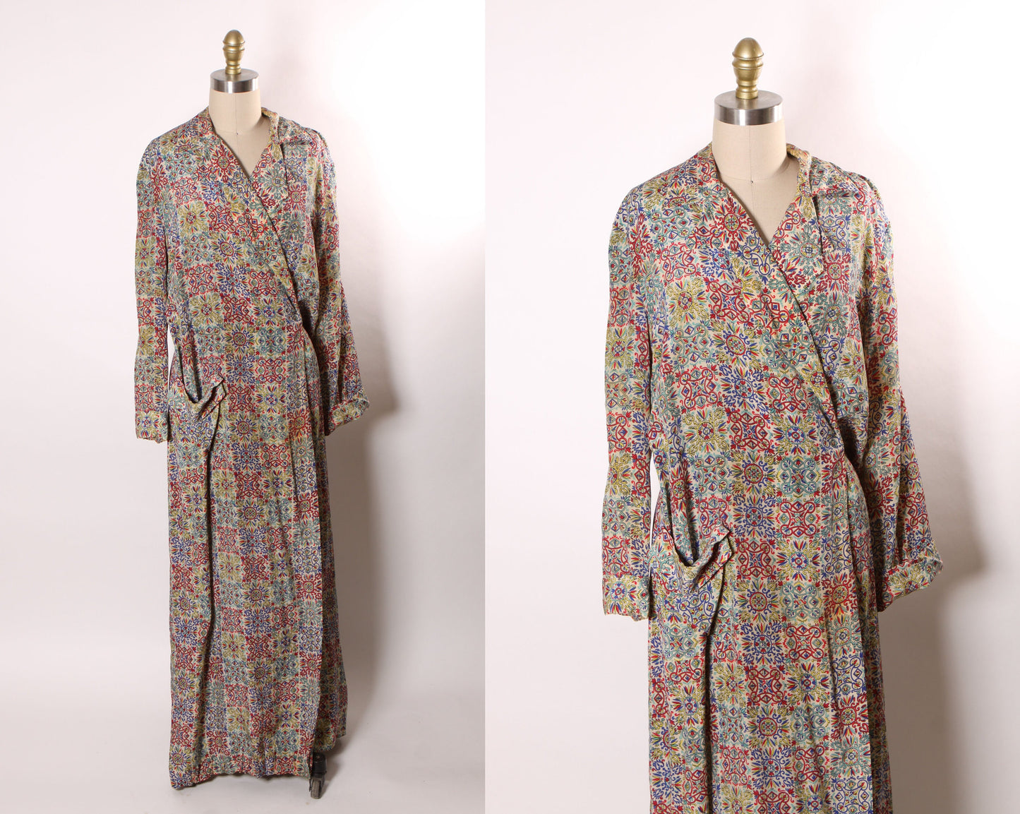 1940s Green, Red and Blue Abstract Multi-Colored Long Sleeve Silk Robe by Dorian